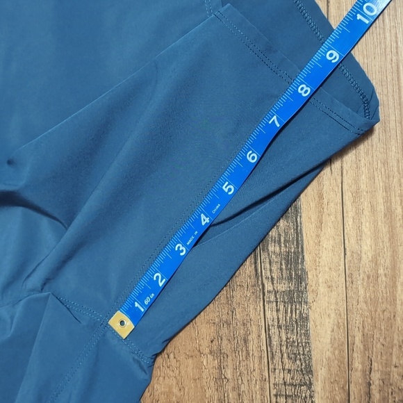 Patagonia Hydropeak Hybrid Walk Shorts • Size 40 • Tidepool Blue (Dark Teal) - Picture 9 of 9